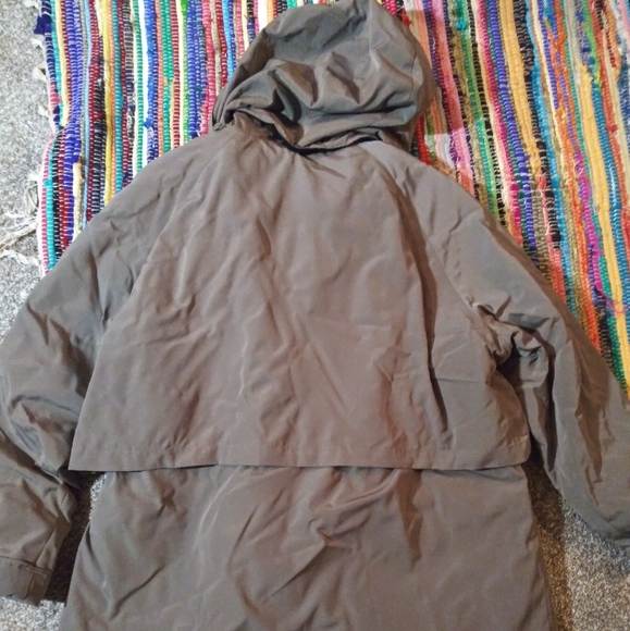 Winter coat - Picture 4 of 4